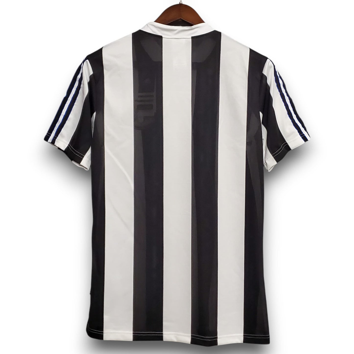 Newcastle 1995-96 Home Jersey
