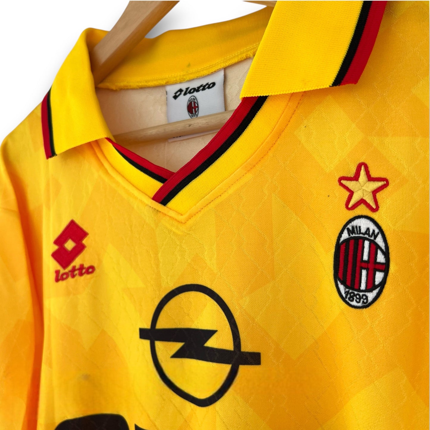 AC Milan 1995-1996 Away Shirt