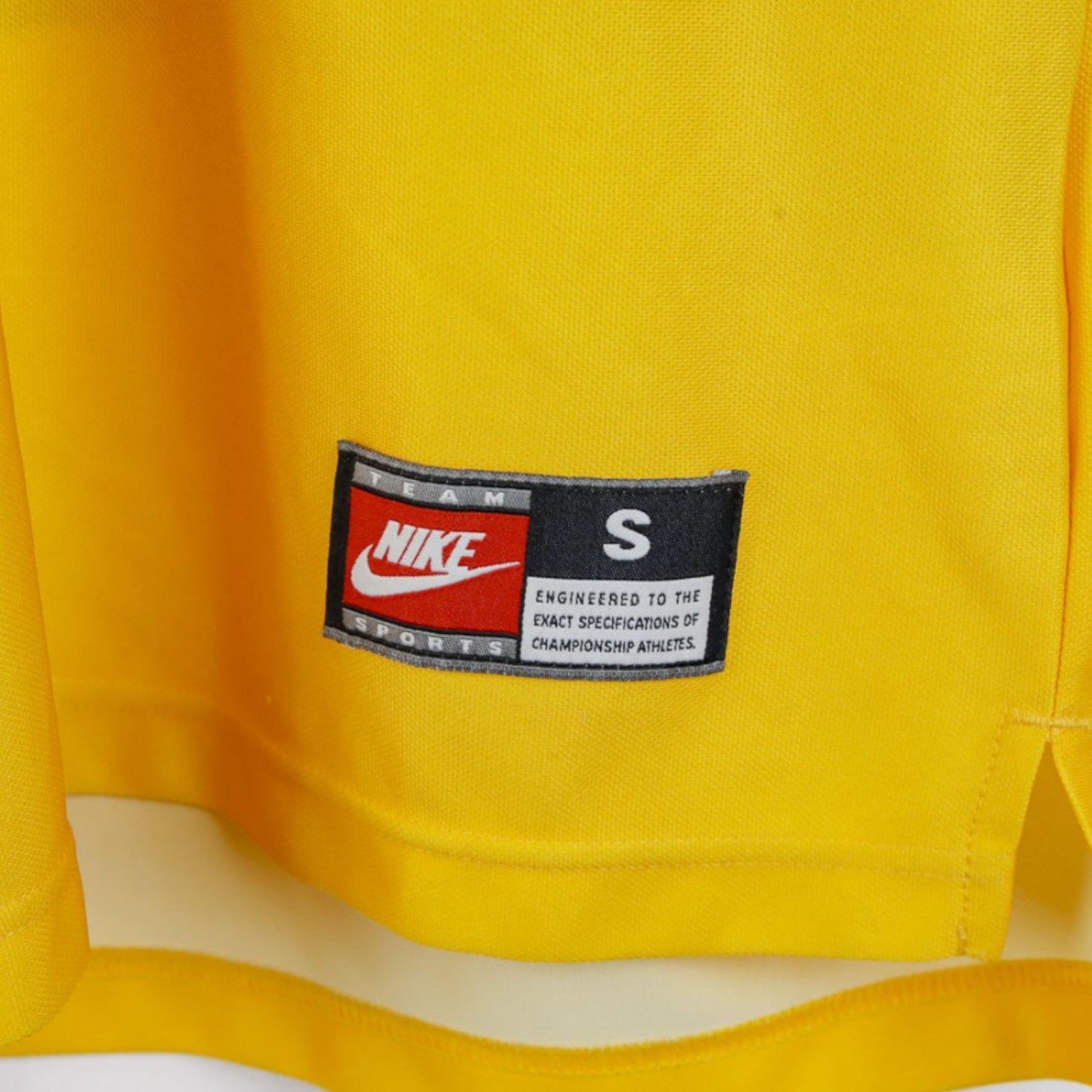 Arsenal 1997-98 Away Shirt