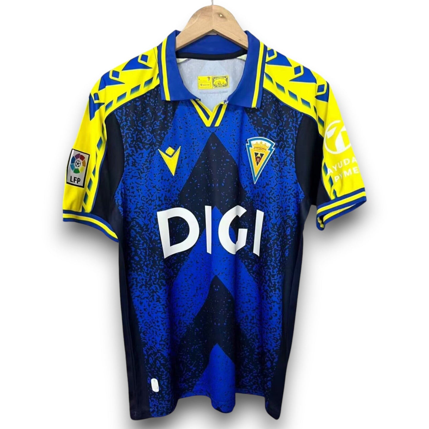 Cádiz 2025-2026 Away Retro Jersey