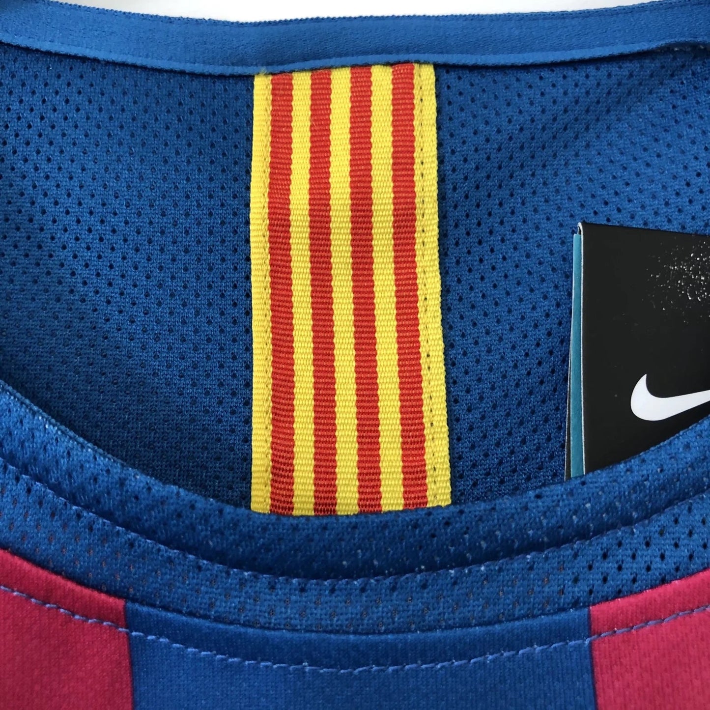 Barcelona 2005-2006 Home Jersey
