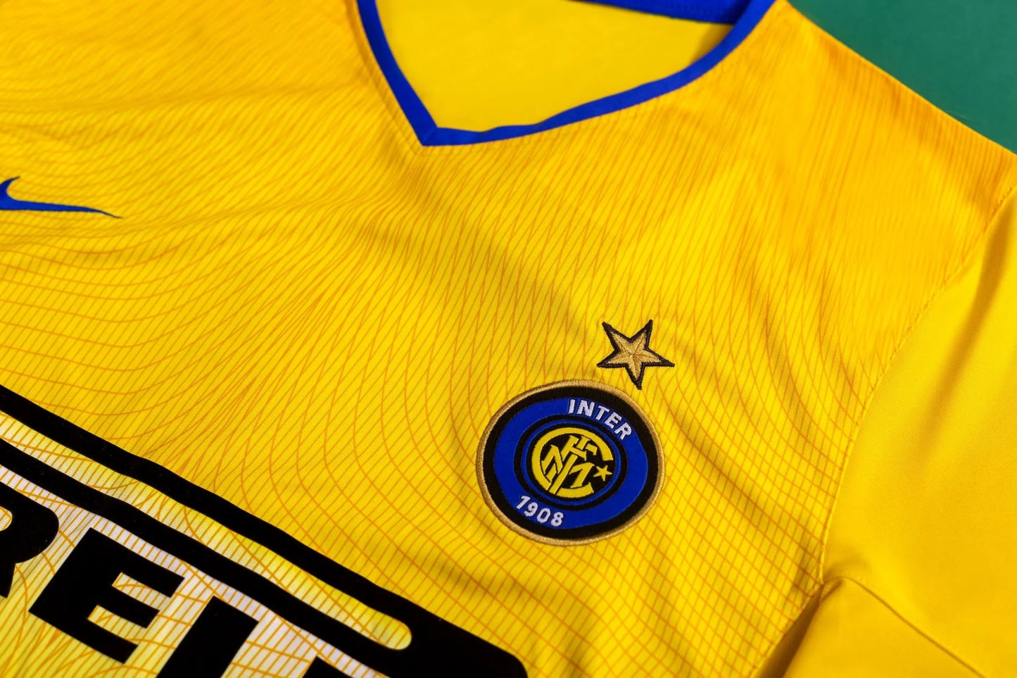 Inter Milan 2002-2003 Away Jersey