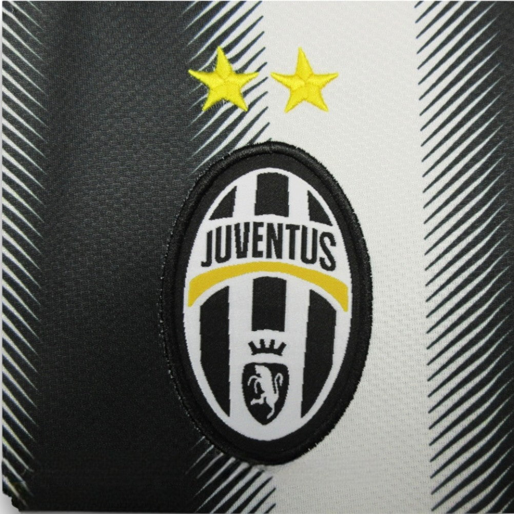 Juventus 2011-2012 Home Jersey