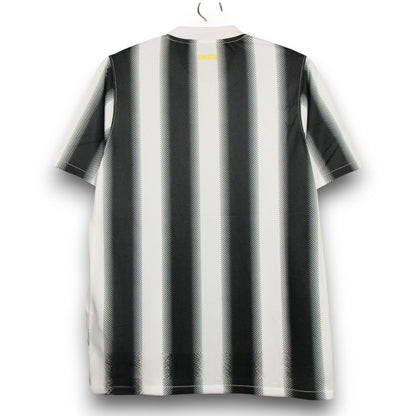 Juventus 2011-2012 Home Jersey