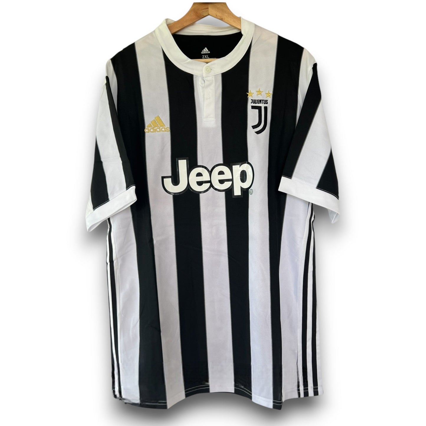Juventus 2017-2018 Home Jersey