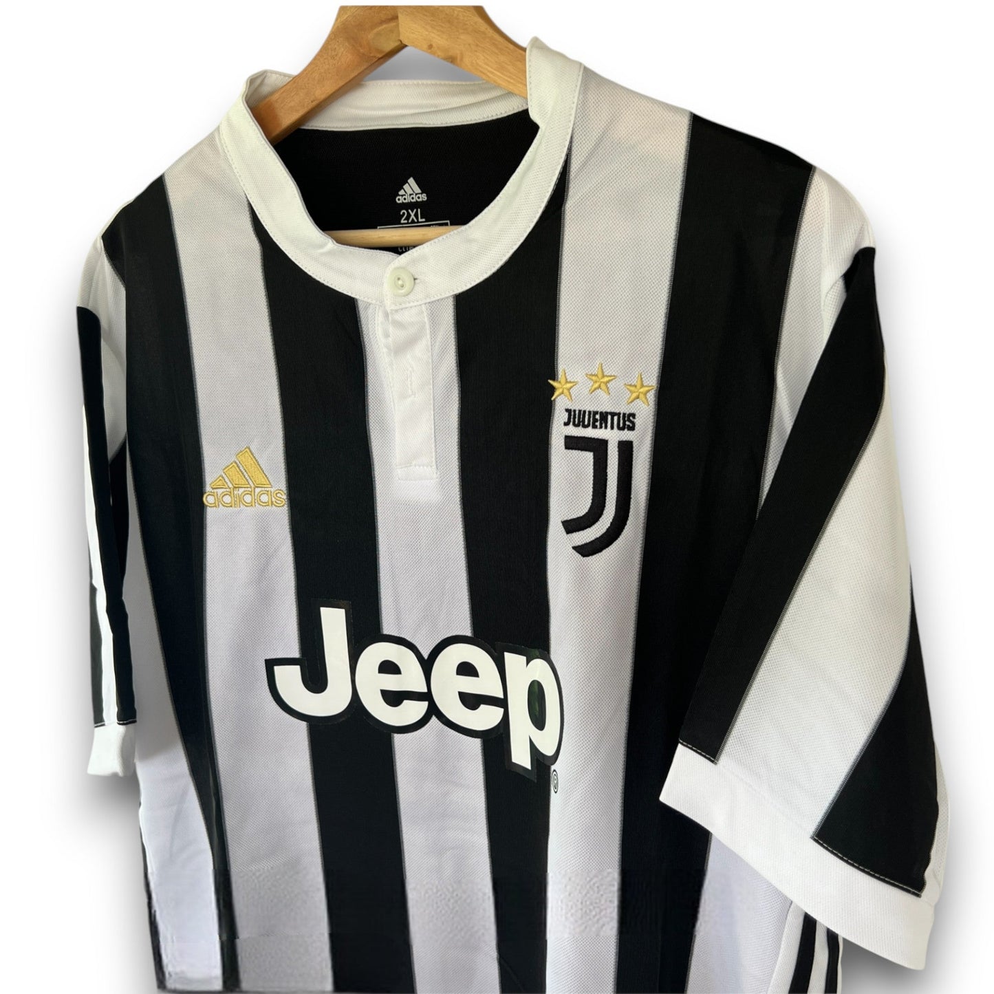 Juventus 2017-2018 Home Jersey