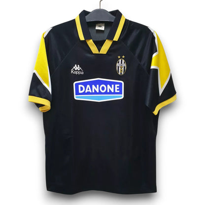 Juventus 1994-1995 Away Shirt