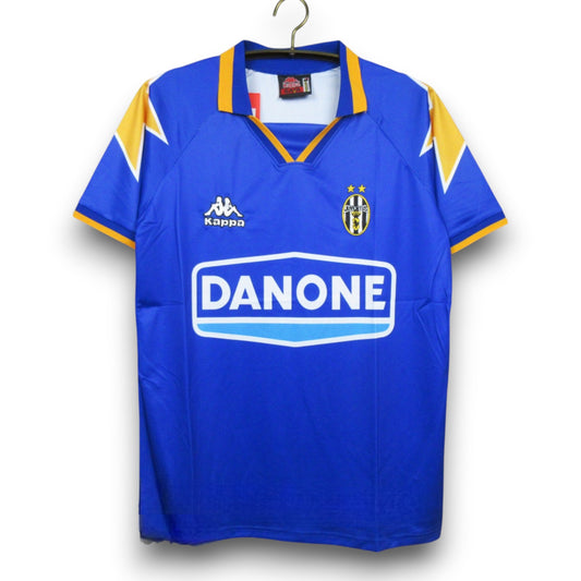 Juventus 1994-1995 Away Shirt