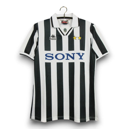Juventus 1995-1996 Home Shirt