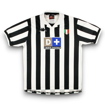 Juventus 1998-1999 Home Jersey