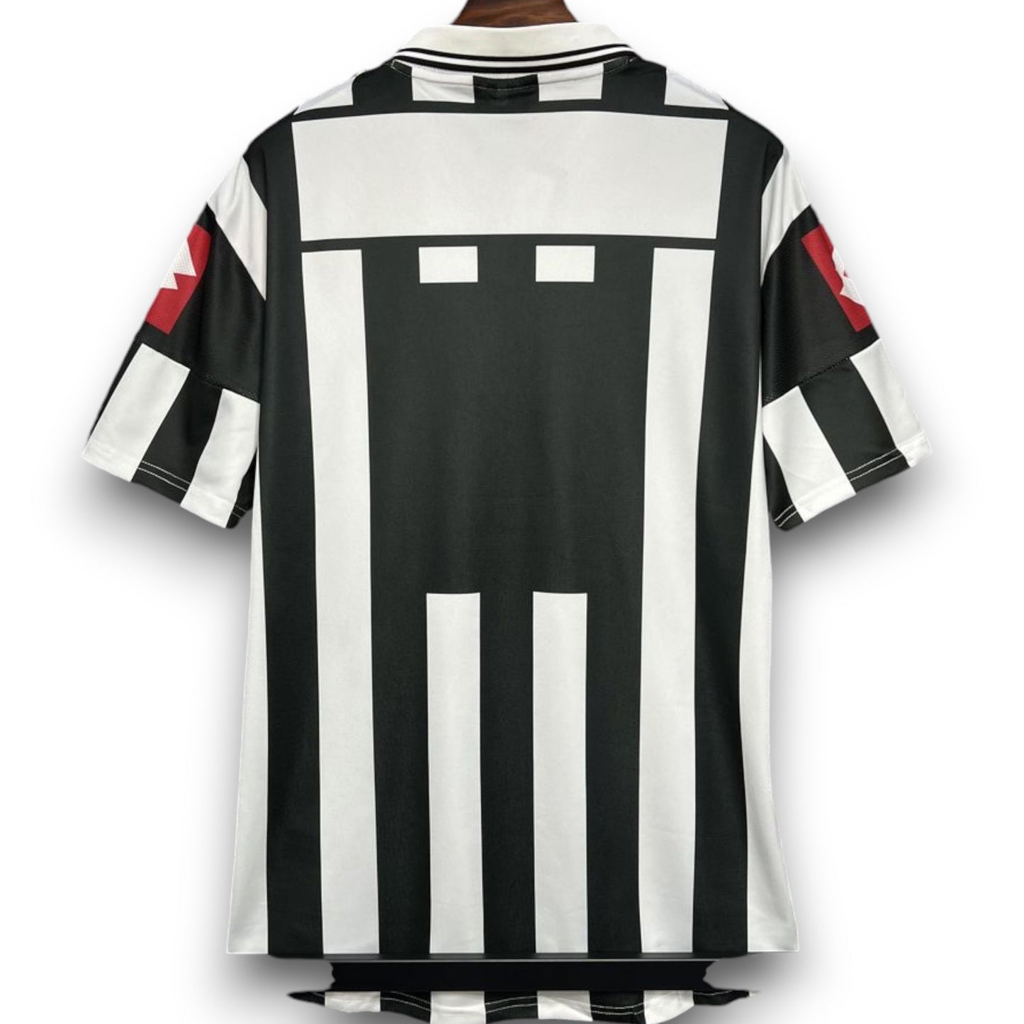Juventus 2001-2002 Home Jersey