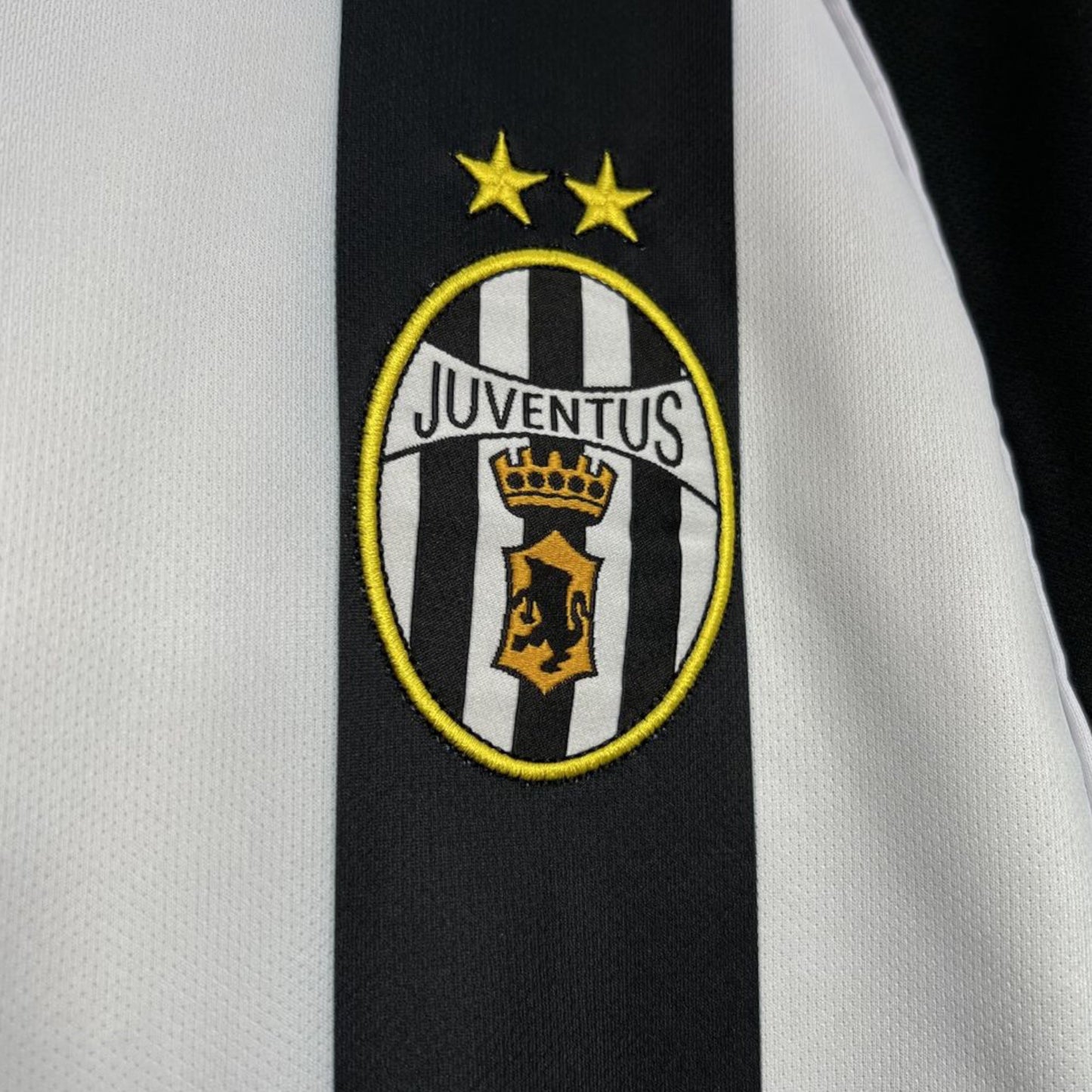 Juventus 2002-2003 Home Jersey