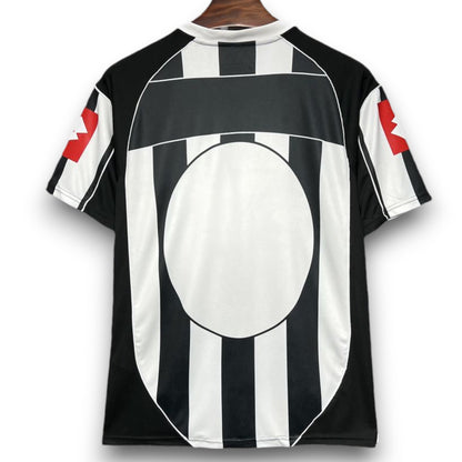 Juventus 2002-2003 Home Jersey