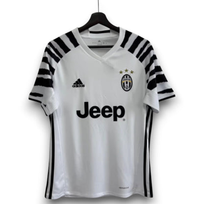 Juventus 2016-2017 Home Jersey