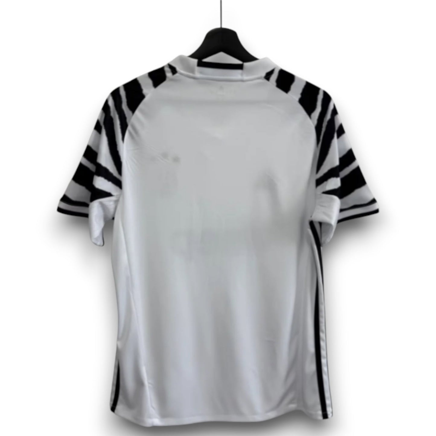 Juventus 2016-2017 Home Jersey