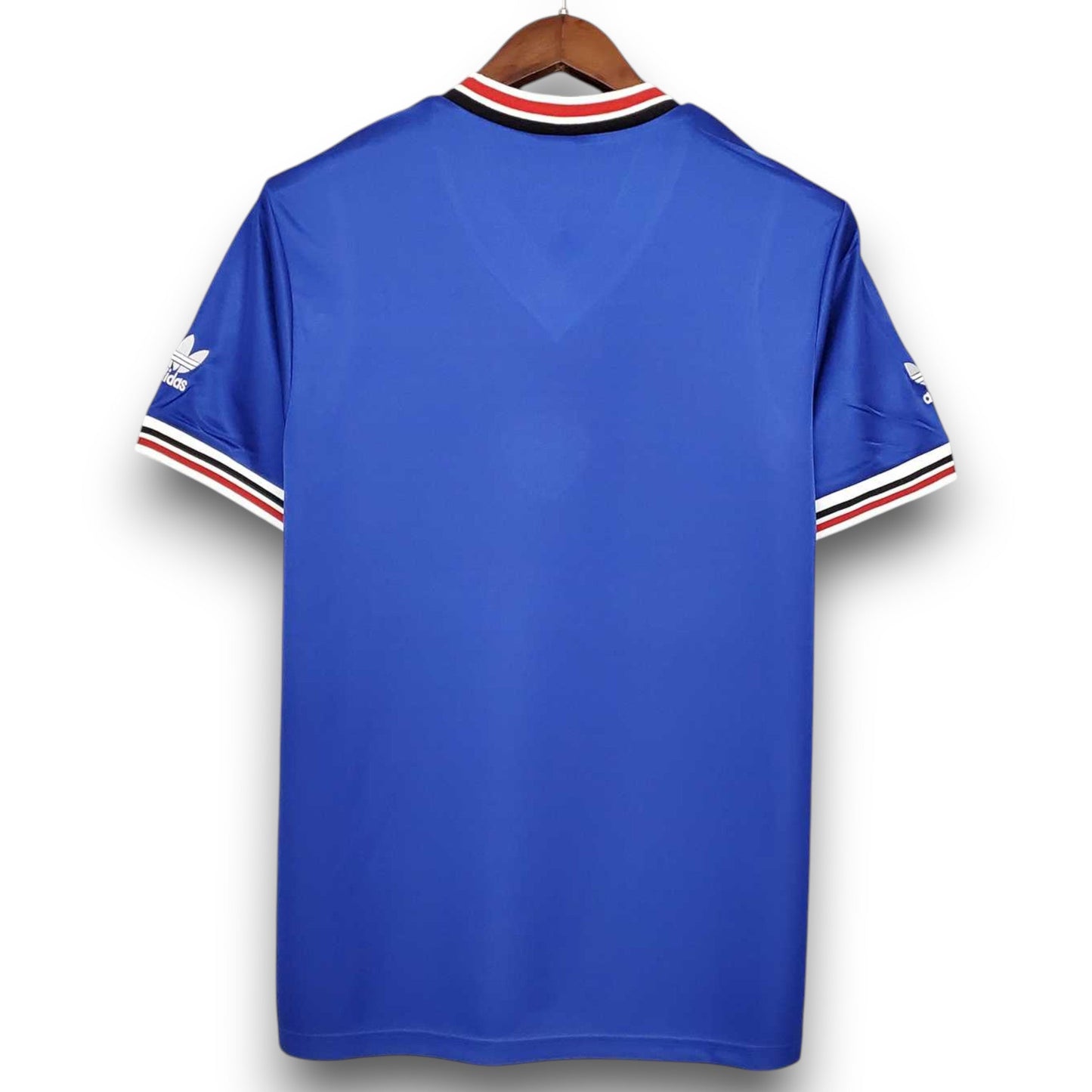 Manchester United 1985-1986 Away Shirt