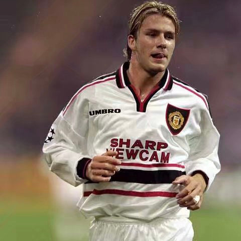 Manchester United 1997-1999 Away Long-Sleeve Shirt