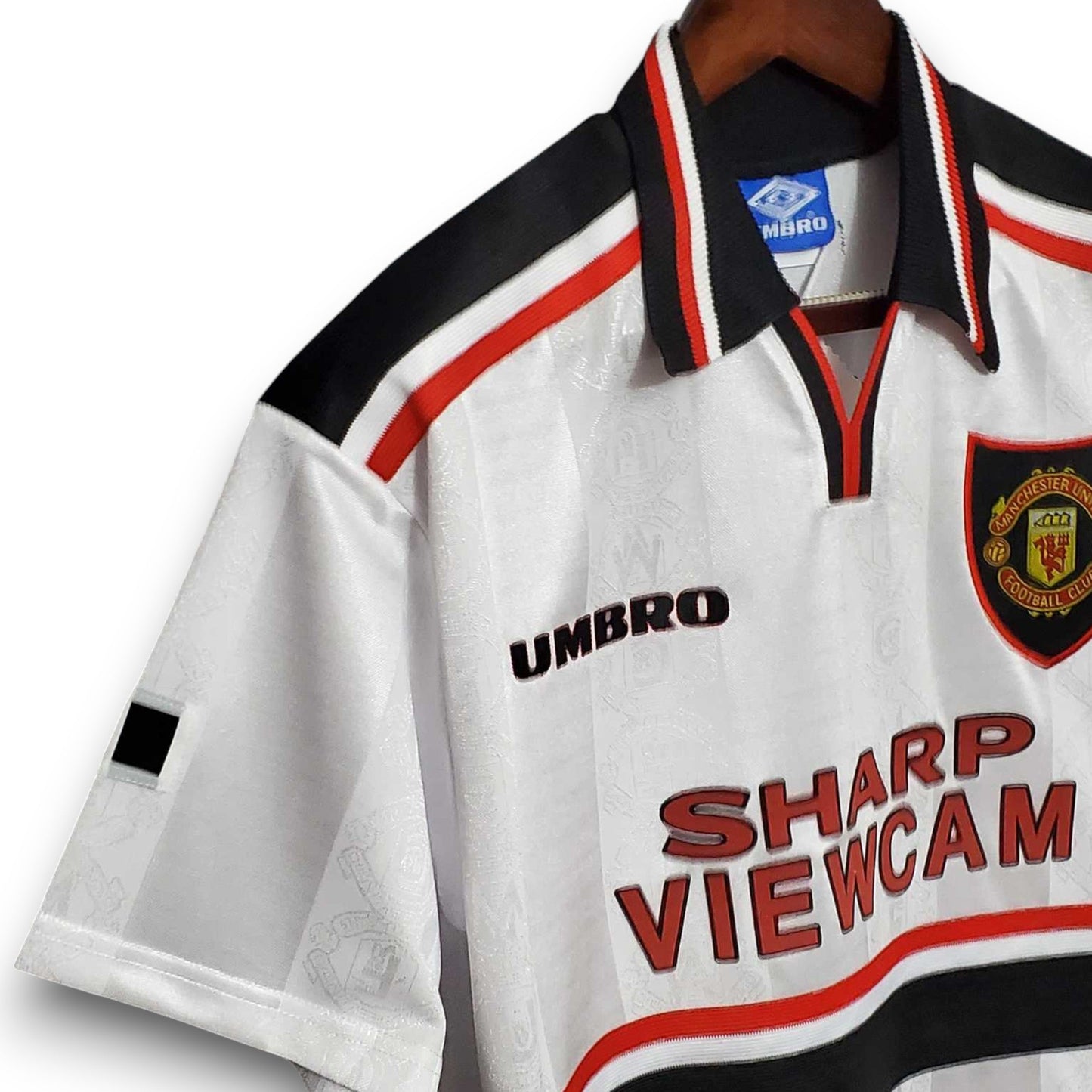 Manchester United 1997-1999 Away Shirt