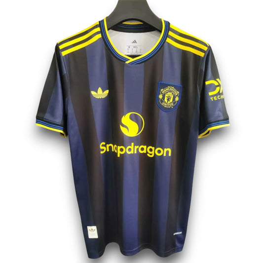 Manchester United Training Jersey - 2025 Away