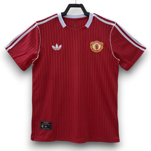 Manchester United Training Shirt - Retro