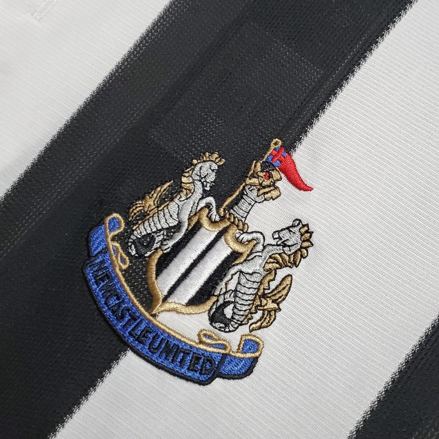 Newcastle 1995-96 Home Jersey