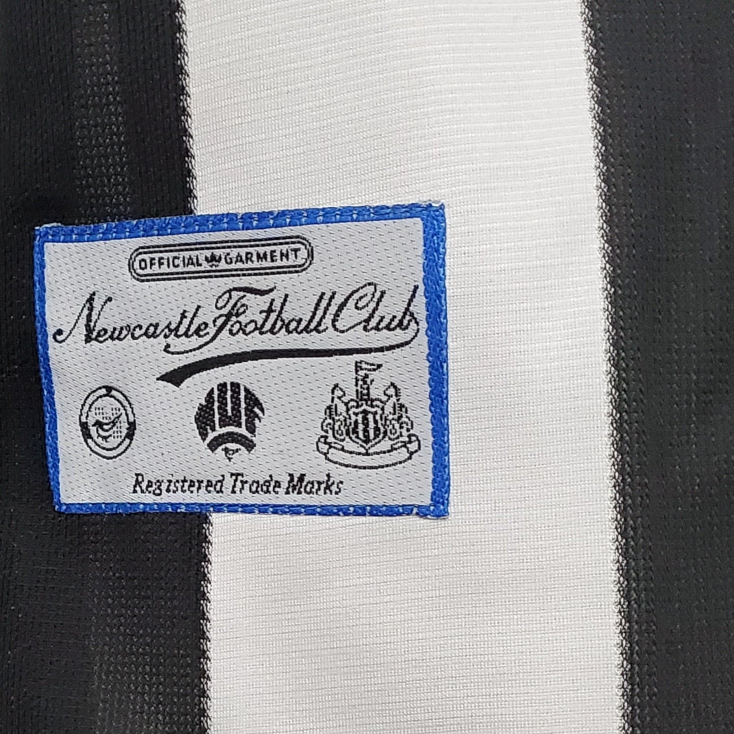 Newcastle 1995-96 Home Jersey