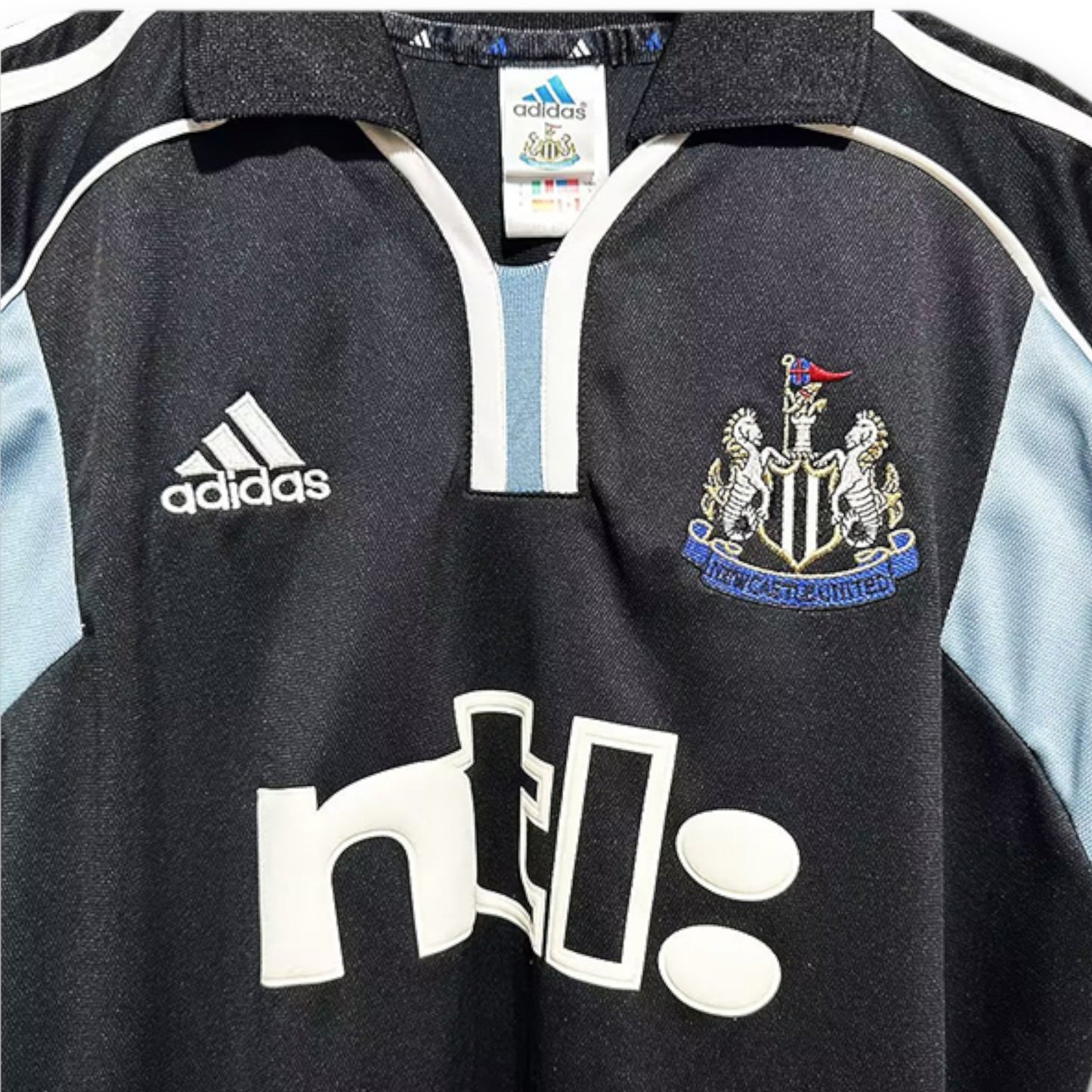 Newcastle 2000-01 Away Shirt