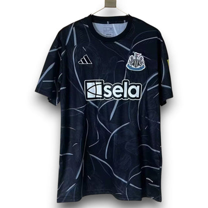Maillot d'avant-match Newcastle 2024-25