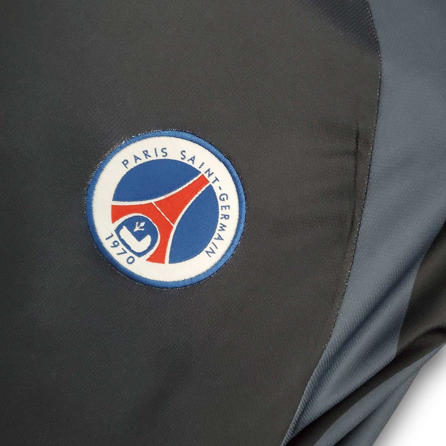 Paris 2001-2002 Away Shirt