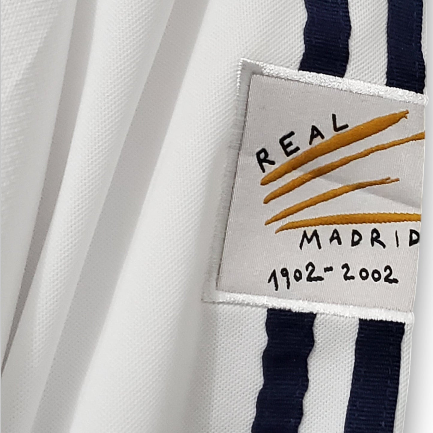 Real Madrid 2001-2002 Home Long Sleeve Shirt