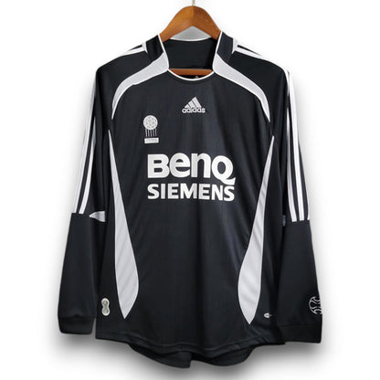 Real Madrid 2006-2007 Away Long Sleeve Shirt