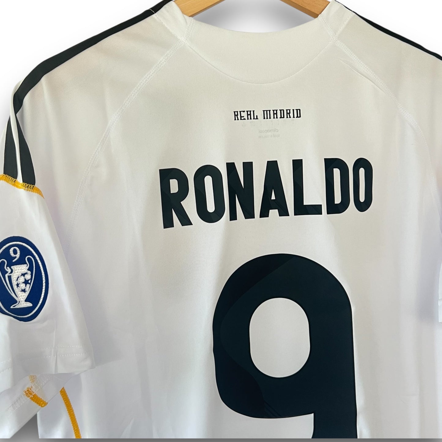 Real Madrid 2009-2010 Home Shirt