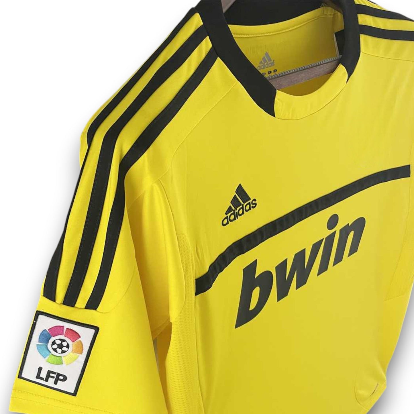 Real Madrid 2011-2012 Goalkeeper Jersey