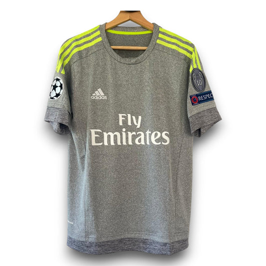 Real Madrid 2015-2016 Away Jersey