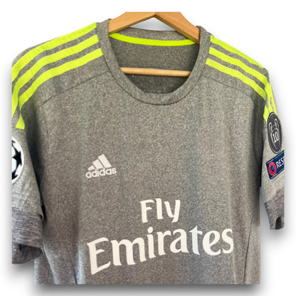 Real Madrid 2015-2016 Away Jersey