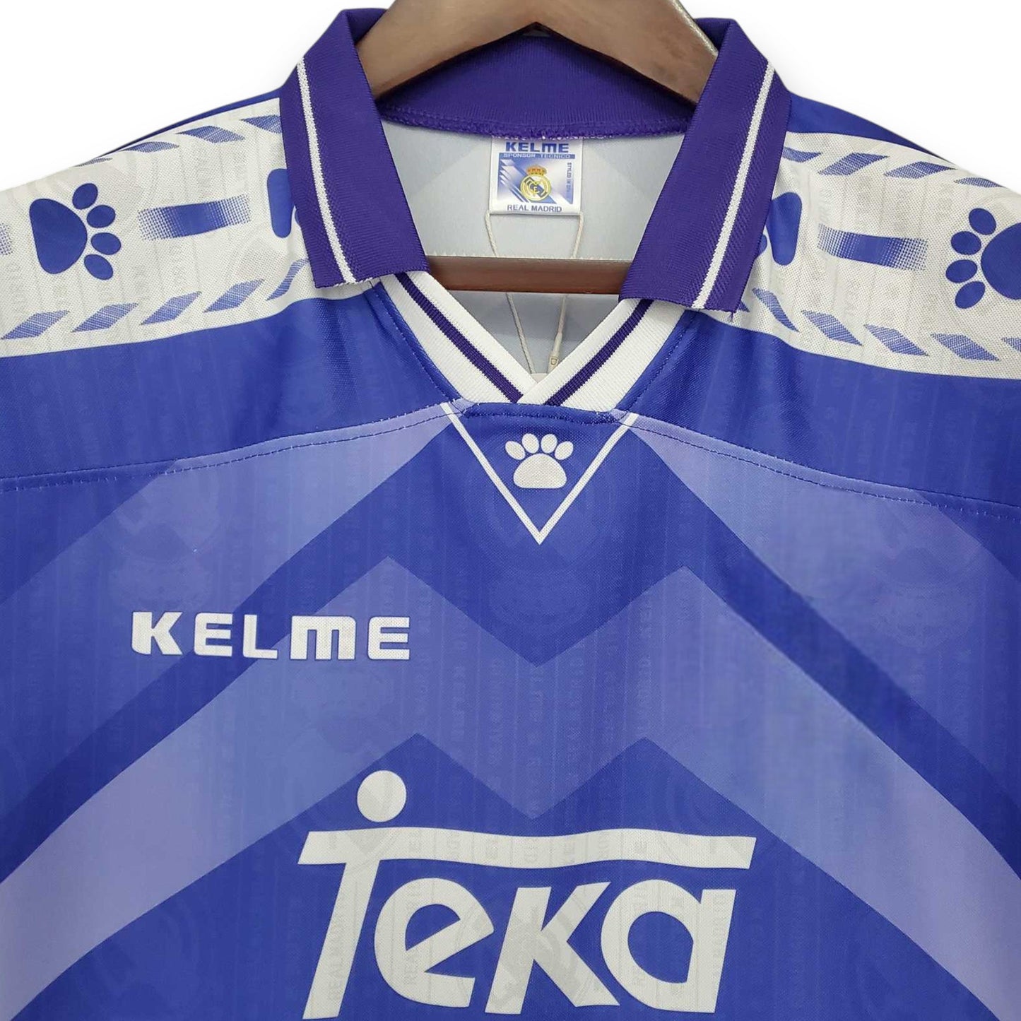 Real Madrid 1996-1997 Away Jersey