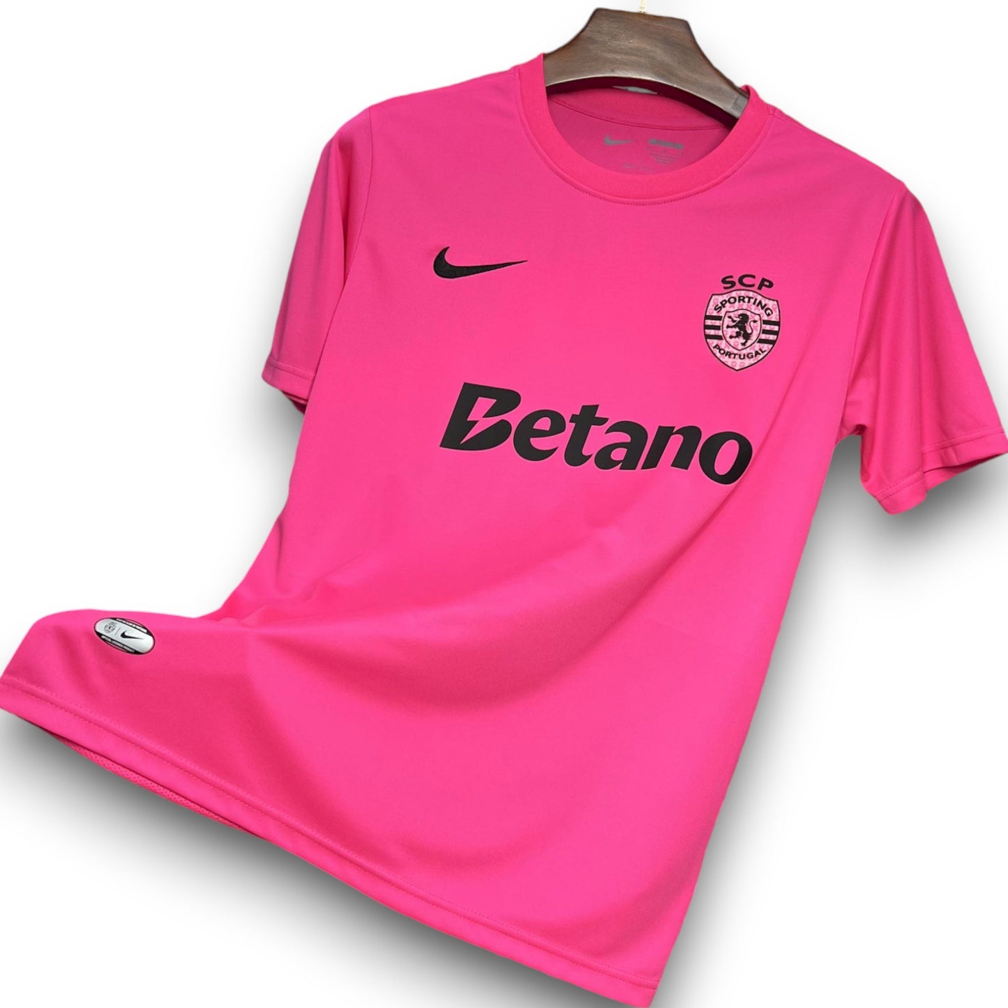 Maillot Sporting Lisbonne 2024-2025 Rose