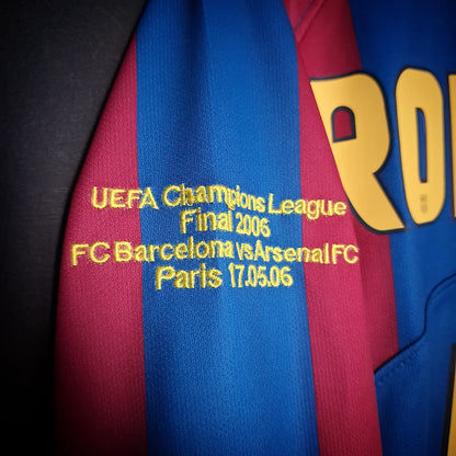 RONALDINHO 10 Barcelona Home Retro Shirt